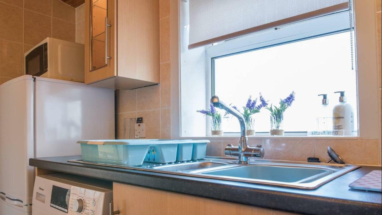 Pippin, Tranquil Scottish Cottage With Hot Tub Эйрдри Экстерьер фото
